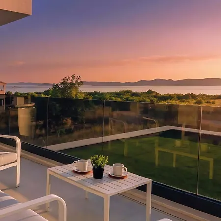 1 Villa