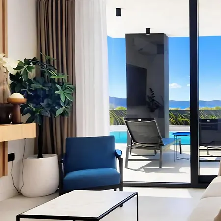 1 Villa