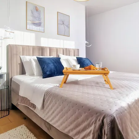 Villa 1 *