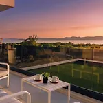 1 Villa