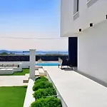 1 Villa