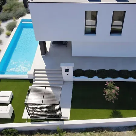 1 Villa Kožino