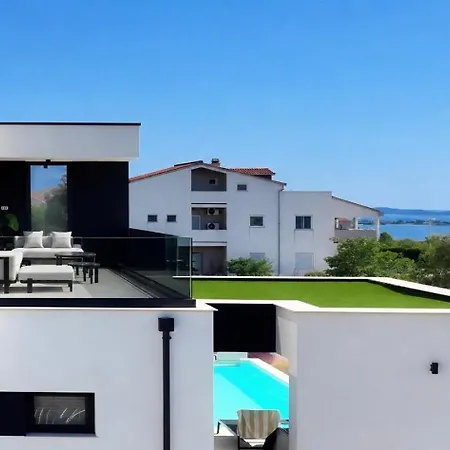 1 Villa Kožino